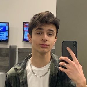 Meet your Posher, Caleb